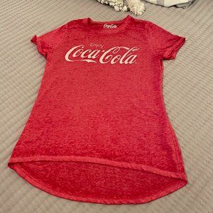 Coca-Cola Women's Red White Heathered Crewneck High Low Hem Soft T Shirt Medium